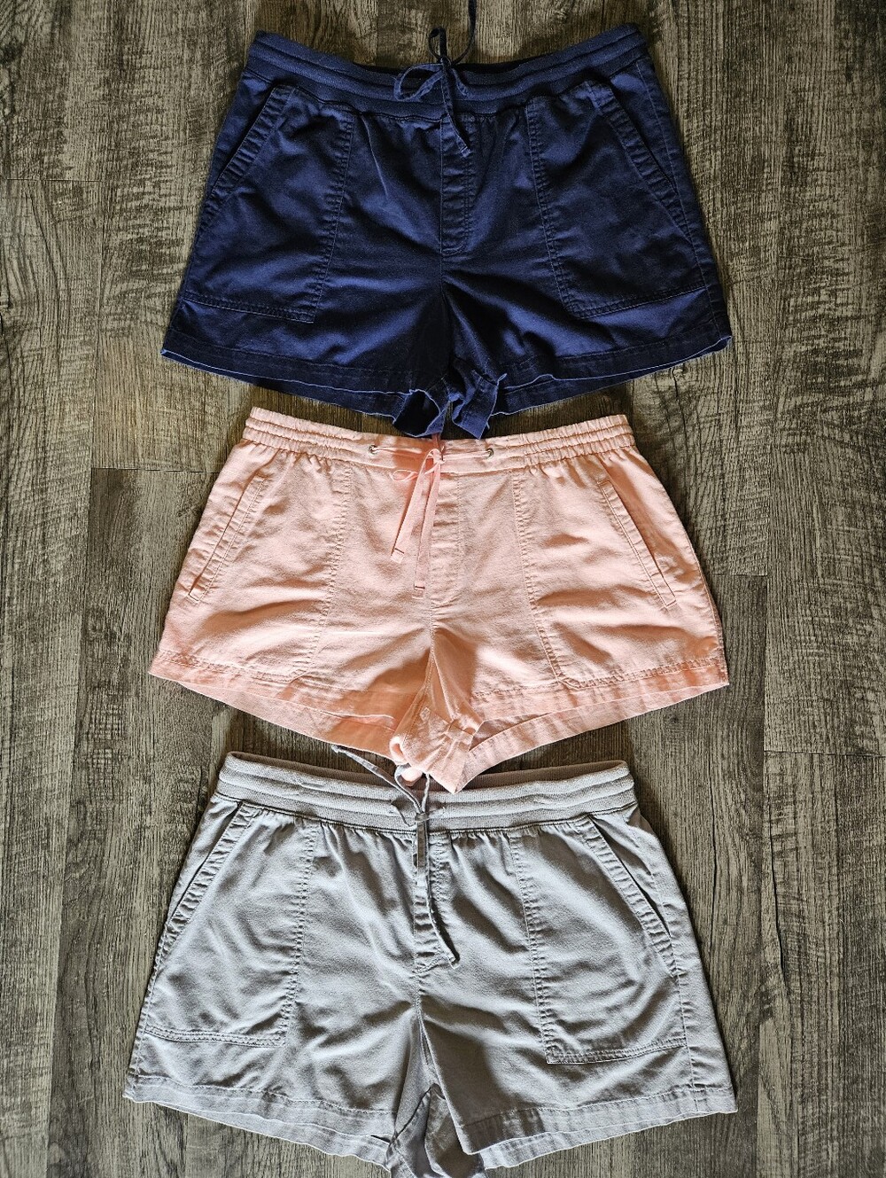 EUC GAP Shorts Bundle Of #3 Navy Peach & Gray All Size Large